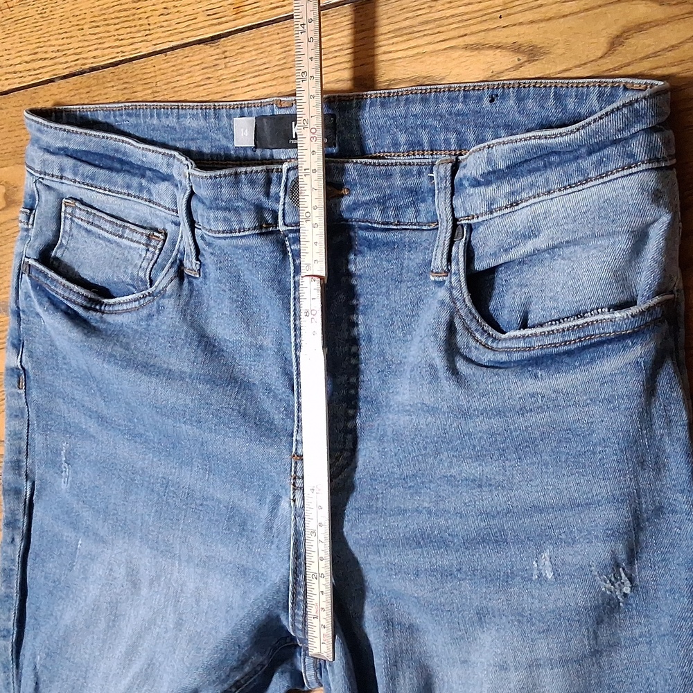 SOLD SOLD BLUE RACHEL MOM HIGH RISE Distressed Used - Picture 5 of 8